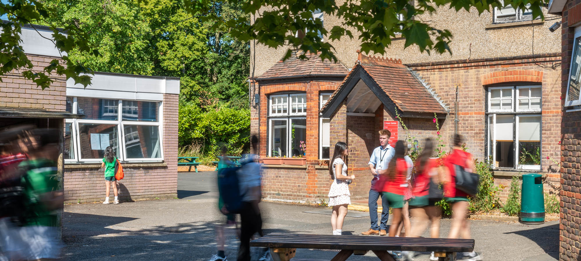 header_0120_sg2-9174